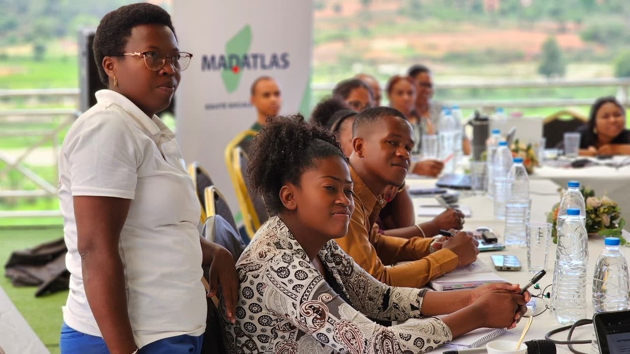 - photo 8